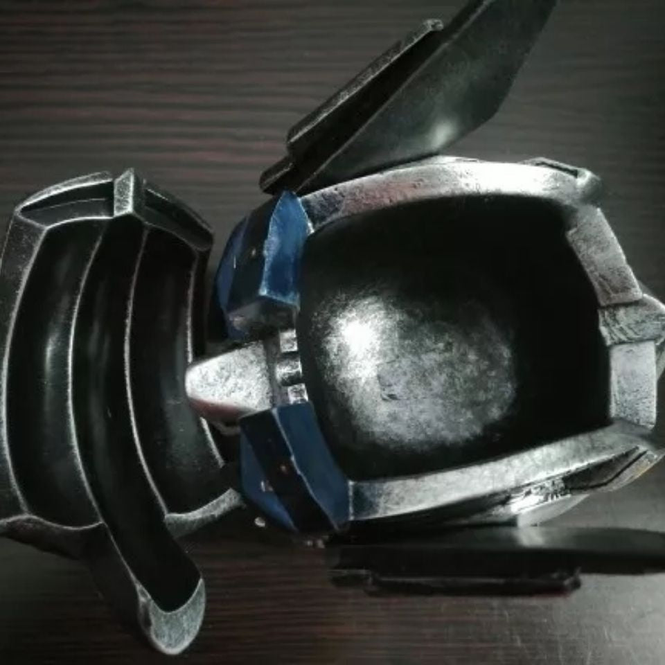 Robot Style Ashtray – Creative Cool Desktop Decor Gift