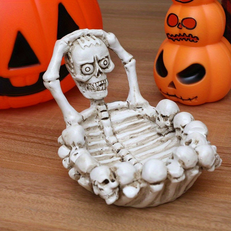 Gothic Skull Ashtray – Halloween Desktop Decor